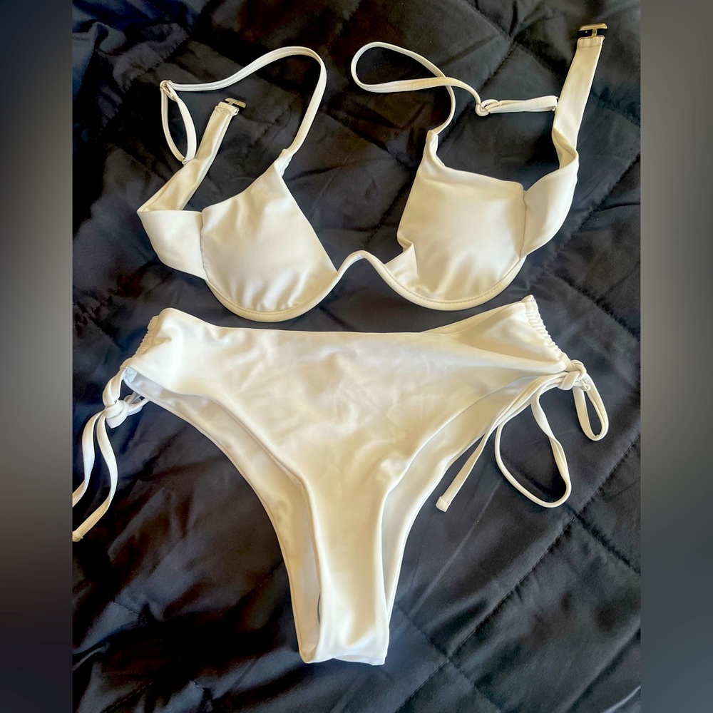 Brand new 2 piece swimsuit